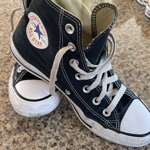 Converse Chuck Taylor High Top, women’s 7, men’s 5